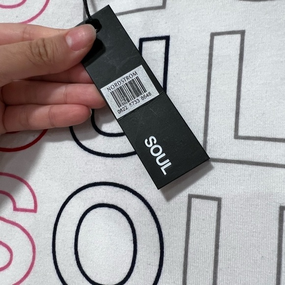 NWT SOULCYCLE Colorful Logo White Crew Neck Long Sleeve Sweatshirt - Picture 4 of 4